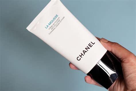 chanel mousse confort cleanser|Chanel la mousse reviews.